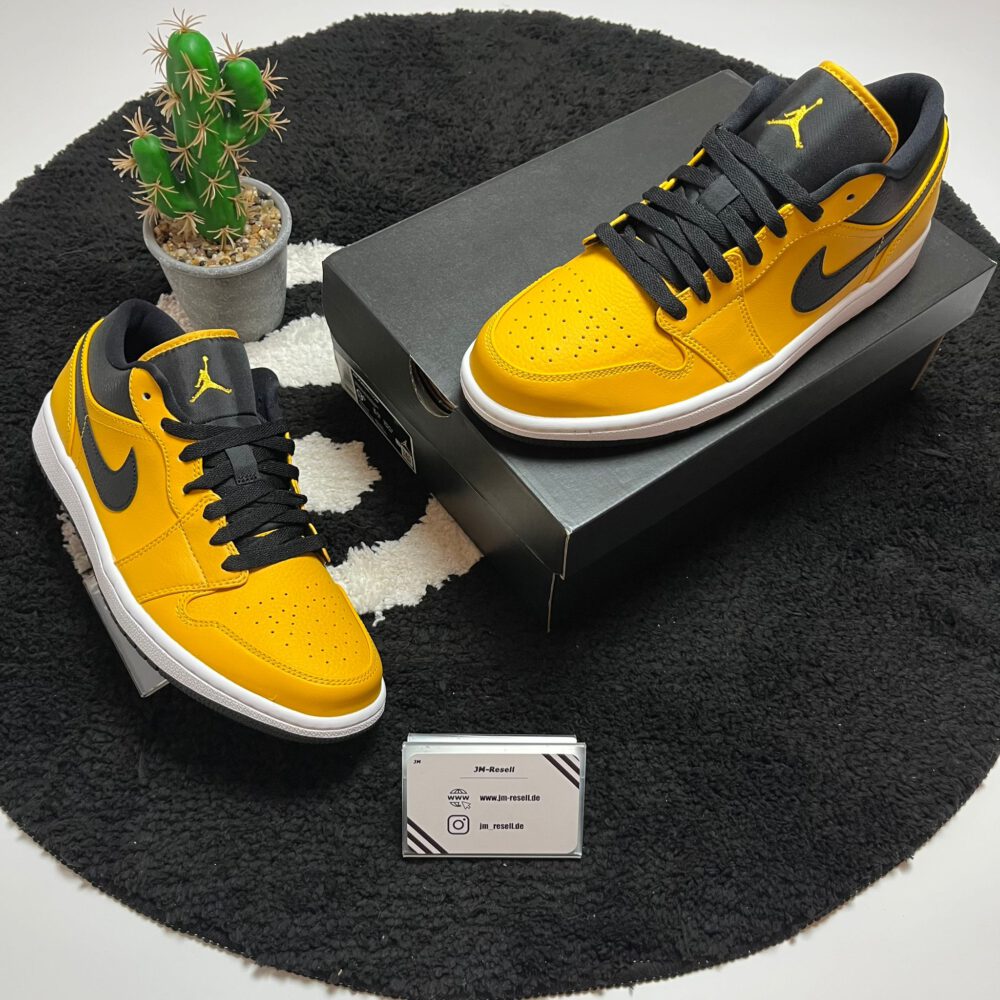 Jordan 1 Low University Gold