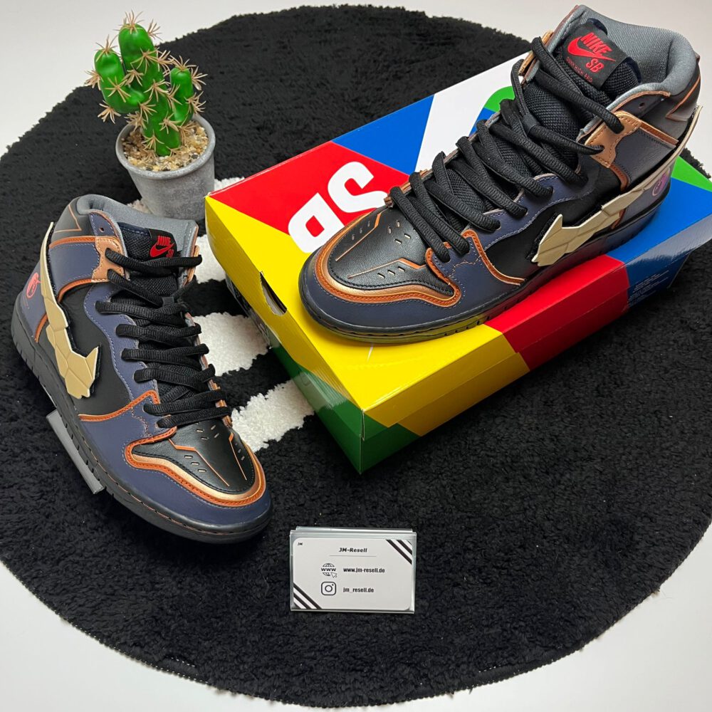Nike SB Dunk RX-0 Unicorn Gundam 02 Banshee